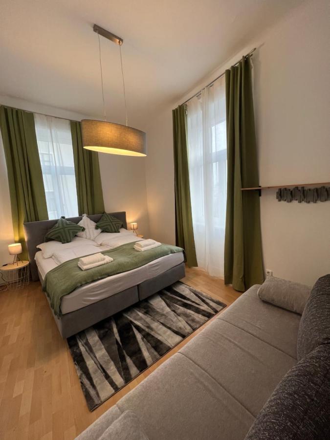 Spacious & Deluxe Big Apartment Near Prater Wenen Buitenkant foto